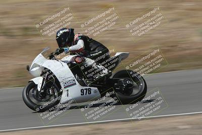 media/Apr-20-2025-AHRMA (Sun) [[393a79c373]]/Race/Group 3/Turn 4b/